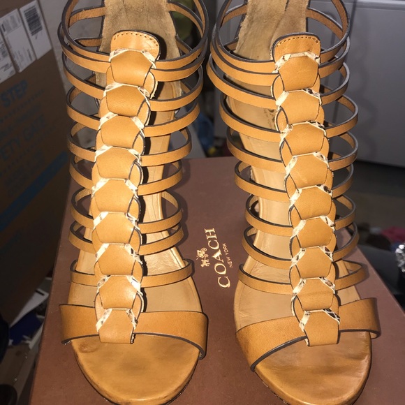 Coach Josey Sandal Heel GUC Size 8 - Picture 3 of 8